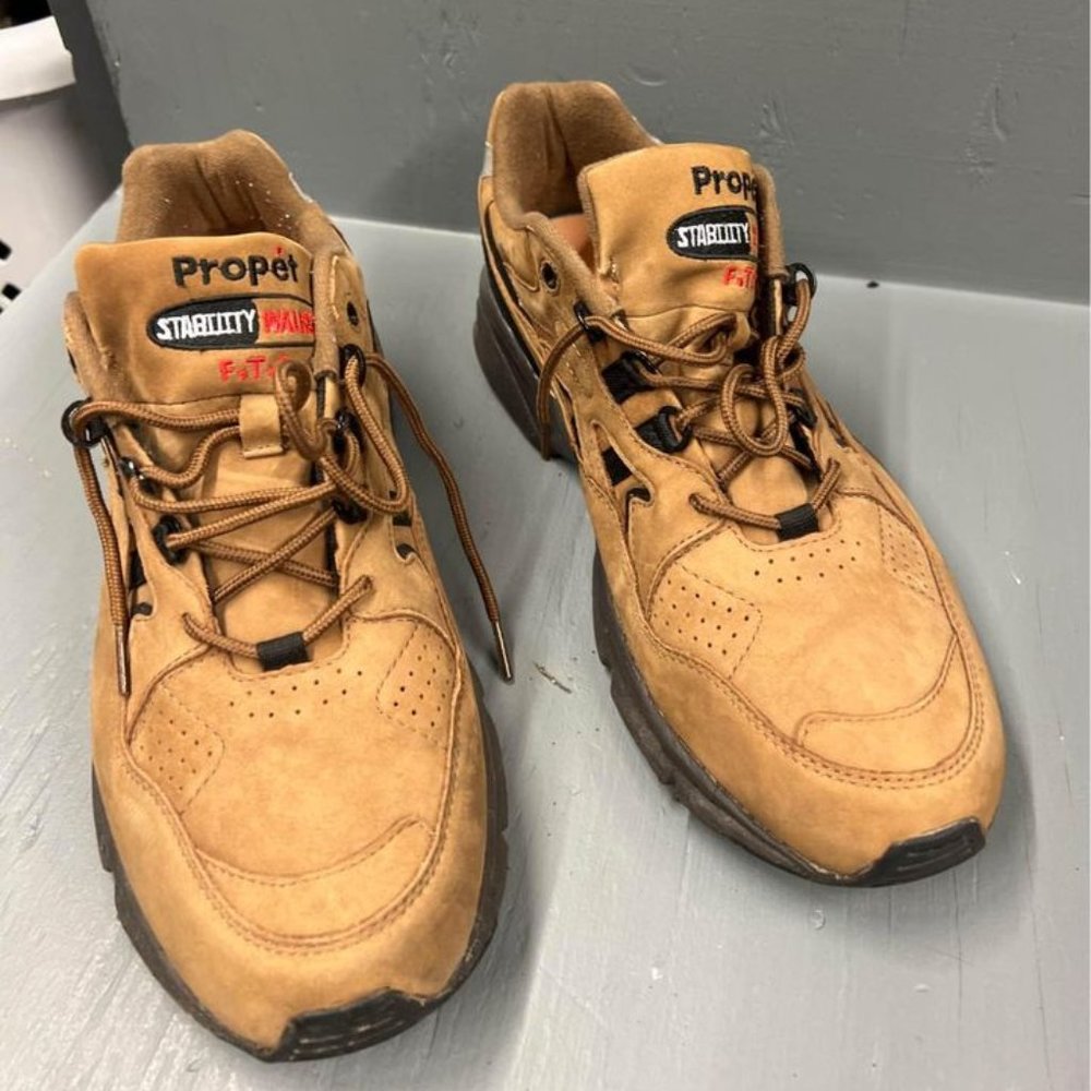 Propet mens shoes size 12